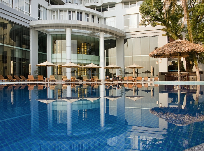 NOVOTEL HA LONGホテル